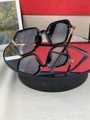 JustSell product showcase 3