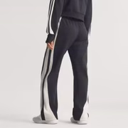 JustSell product showcase 3
